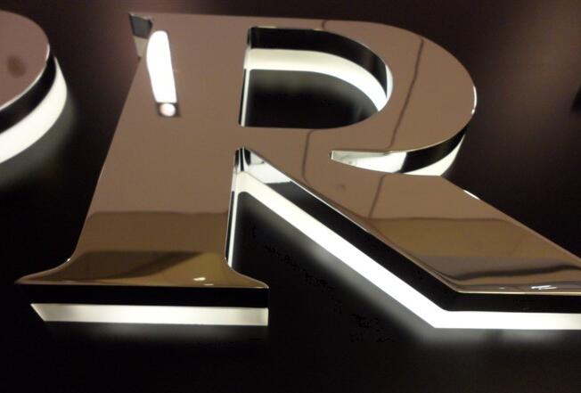 背精品發光字-030